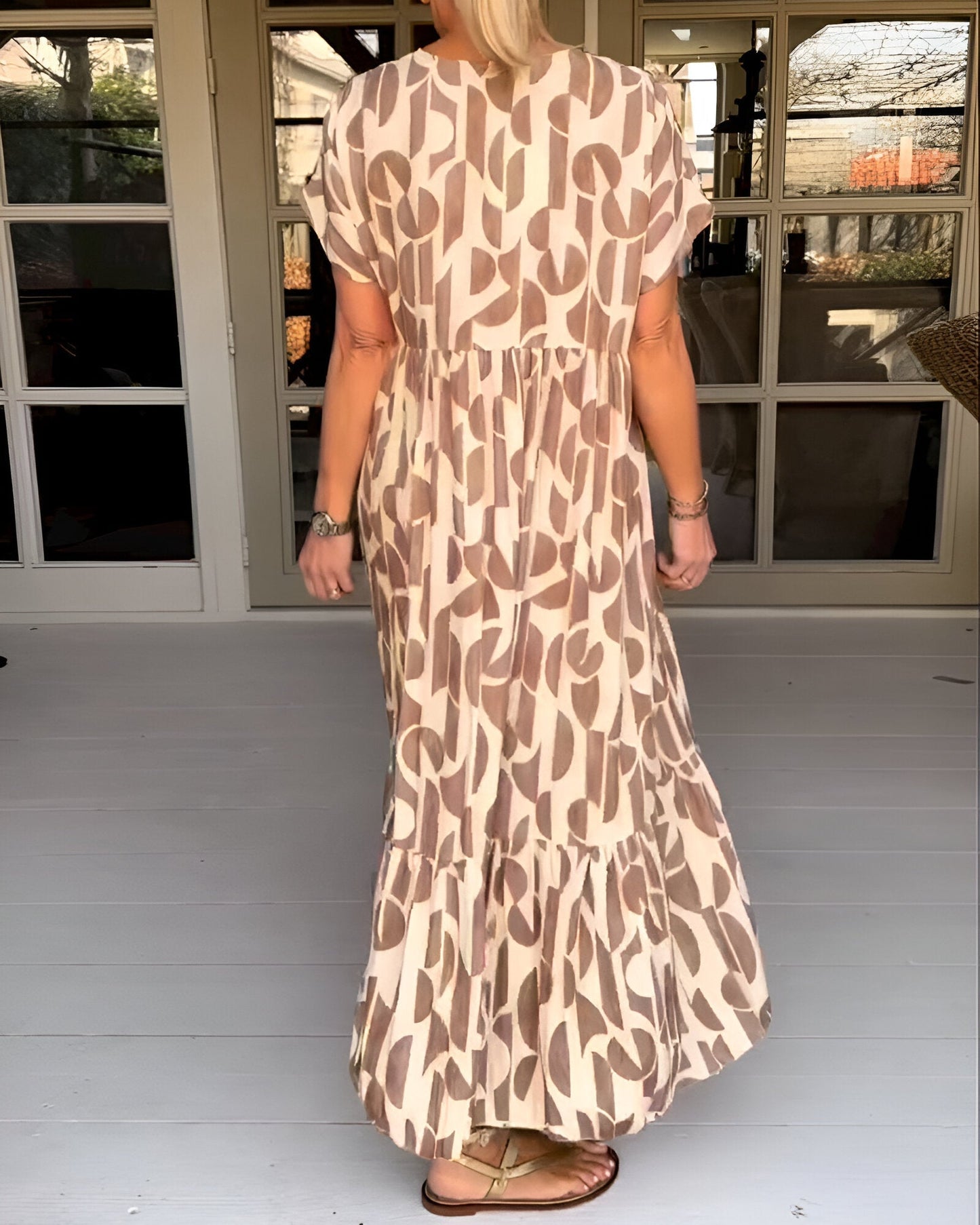 Isalina™ | Damer Maxi-Kjole med Print | Løstsiddende Sommerkjole i Let Materiale med V-Hals og Plisseret Talje