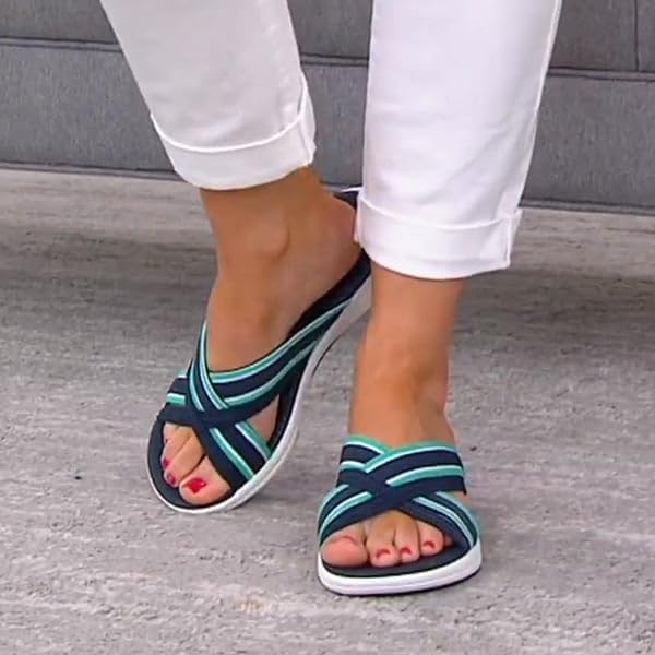Velveta™ | Damer Komfortable Tøfler med Elastisk Krydsrem | Letvægts Slip-On Sommertøfler med Stødabsorberende Sål