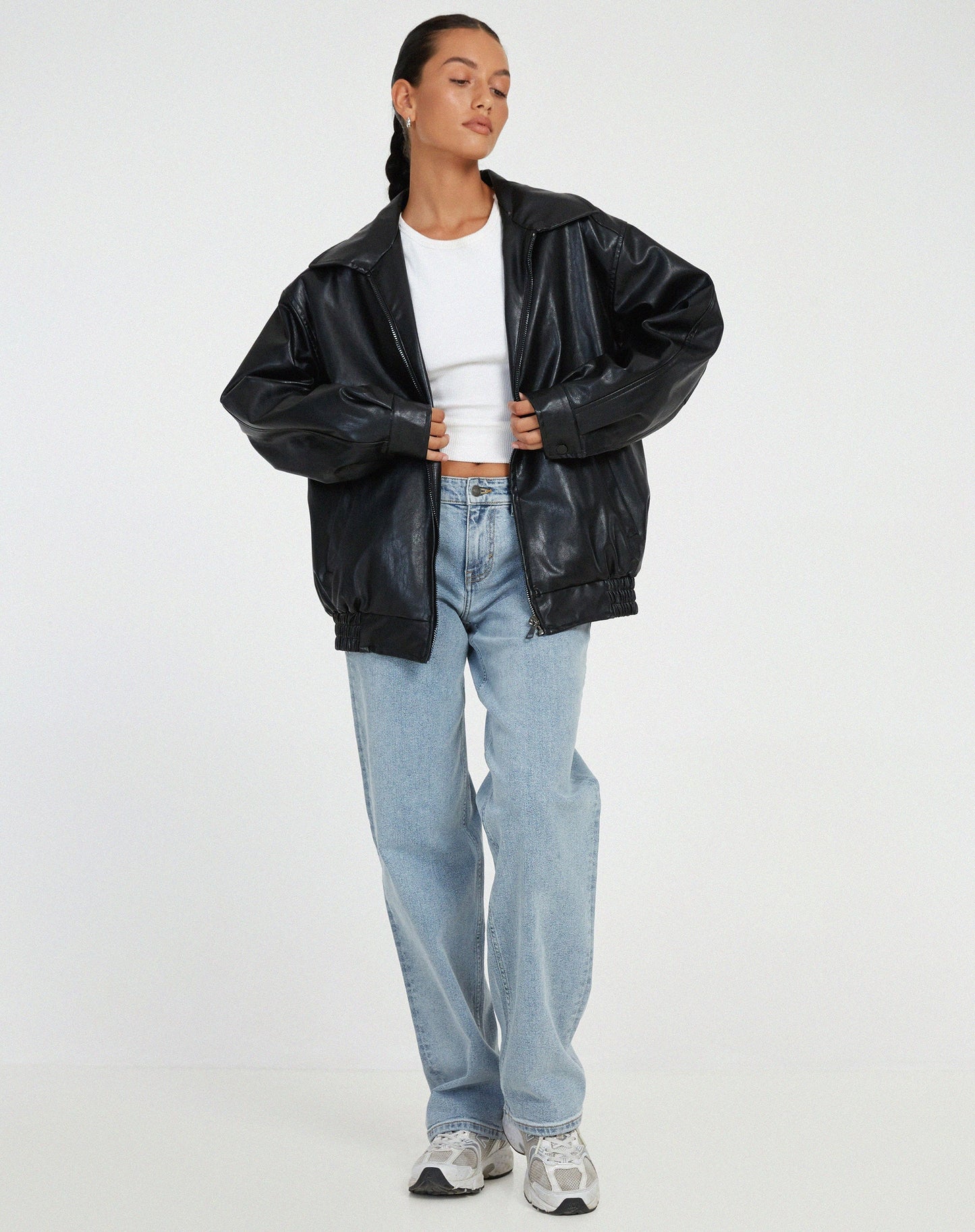 Marzena™ | Damer Oversized Faux Læderjakke | Mørkebrun Retro Bomberjakke med Lynlås og Sidelommer