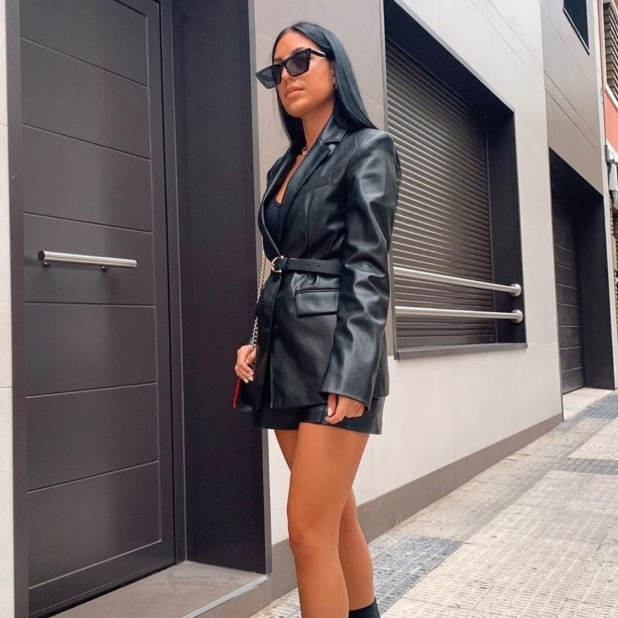 Vera | Lang Faux-Læder Blazer