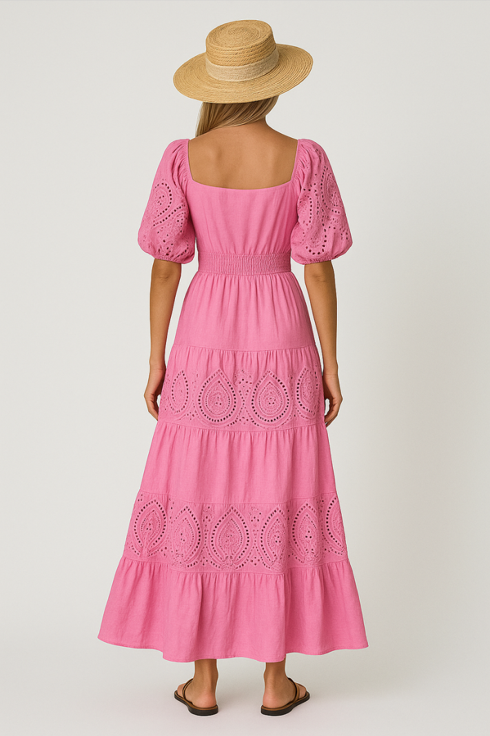 Aloura™ | Damer Hvid Broderi Maxi Kjole | Off-Shoulder Sommerkjole med Pufærmer og Bindebælte