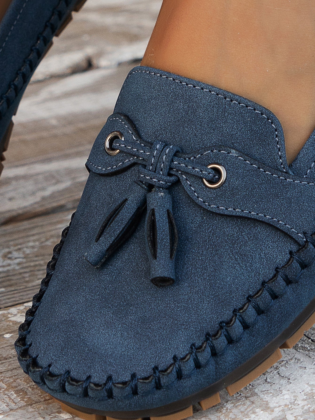 Calvina™ | Damer Mokkasiner i Ruskind | Komfortable Slip-Ons med Sløjfe og Fleksibel Skridsikker Sål