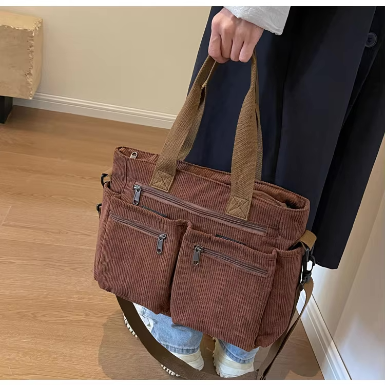 Mirella™ | Damer Fløjls Skuldertaske med Flere Rum | Blød Fløjl Crossbody med Justerbar Rem