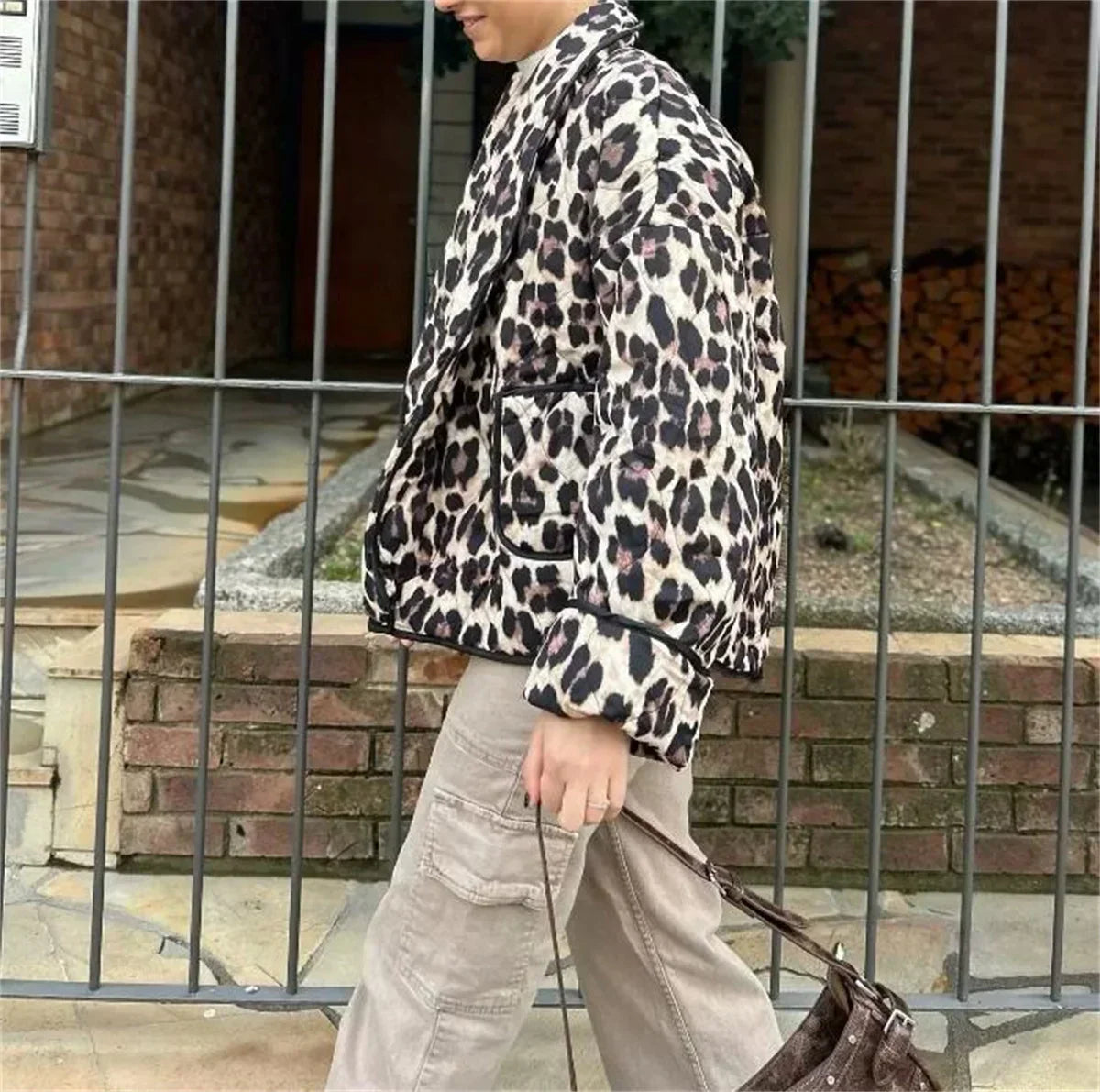 Carmela | Vatteret Leopardjakke Damer