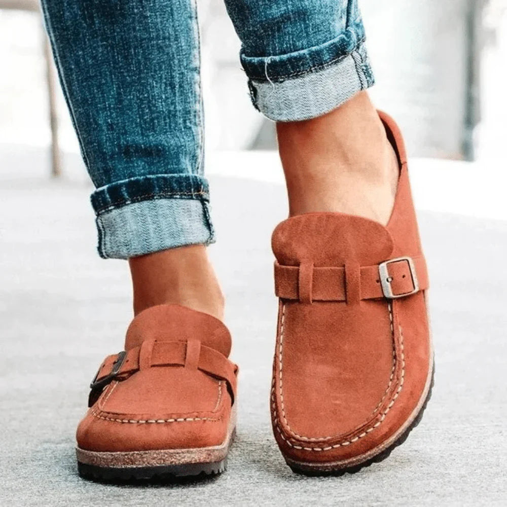 Marisol™ | Damer Ruskinds Slip-Ons med Korksål og Justerbar Spænde | Træsko | Mokkasiner