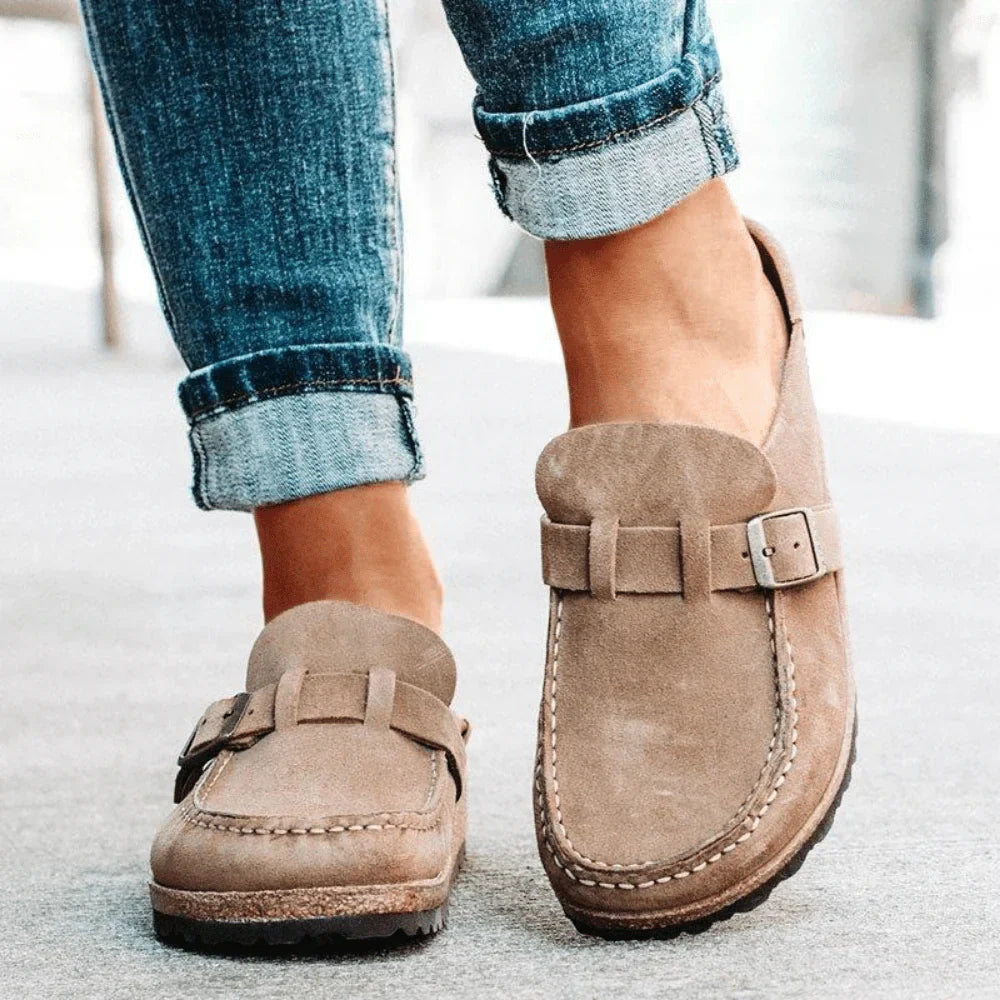 Marisol™ | Damer Ruskinds Slip-Ons med Korksål og Justerbar Spænde | Træsko | Mokkasiner