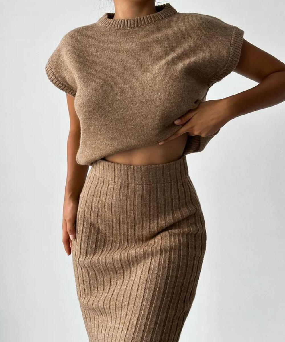 Nérina™ | Damer Ribstrikket To-Delts Sæt | Ærmeløs Top Og Midinederdel I Minimalistisk Stretchstil