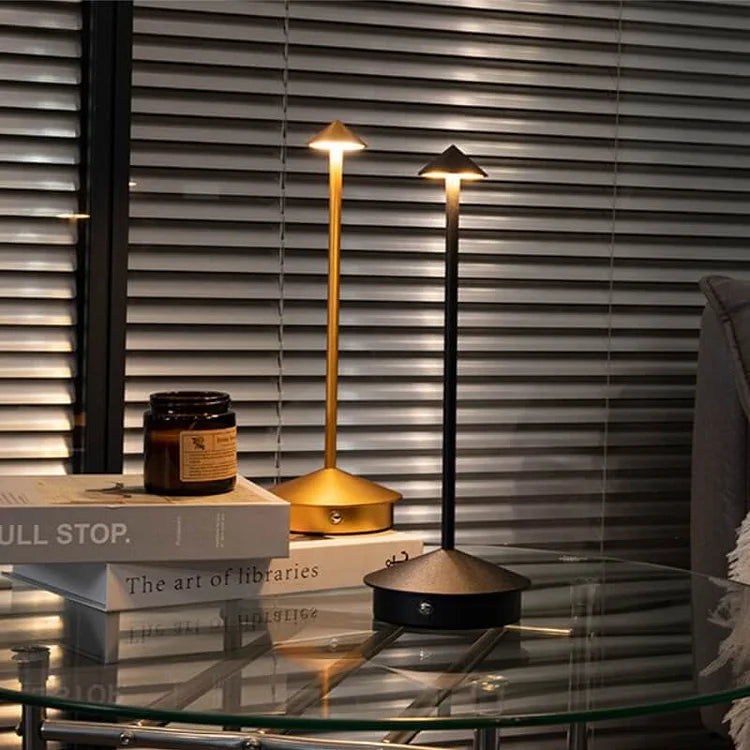 Lumeo™ | Trådløs Dæmpbar Bordlampe LED | Minimalistisk Genopladelig Designlampe med Touchfunktion og USB-C Tilslutning