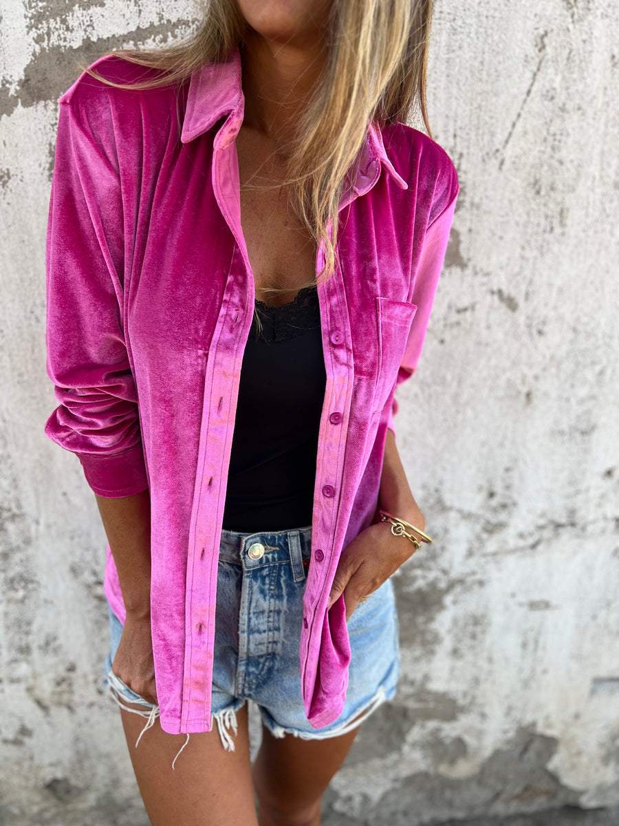 Vérane™ | Damer Oversized Fløjlsskjorte Med Glans Og Knaplukning | Blød Statement Top I Trendfarver