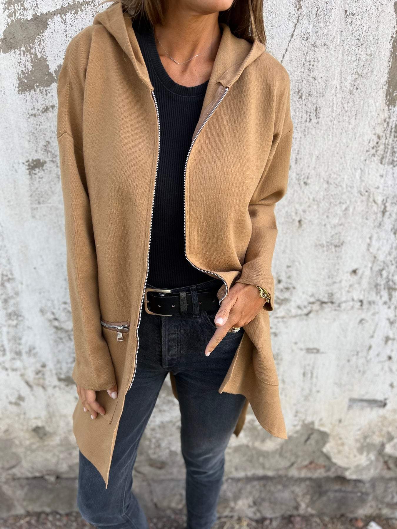 Sorella™ | Let Mellemlang Jakke Til Damer Med Hætte | Casual Strikket Lang Cardigan Med Lynlås Til Forår Og Efterår