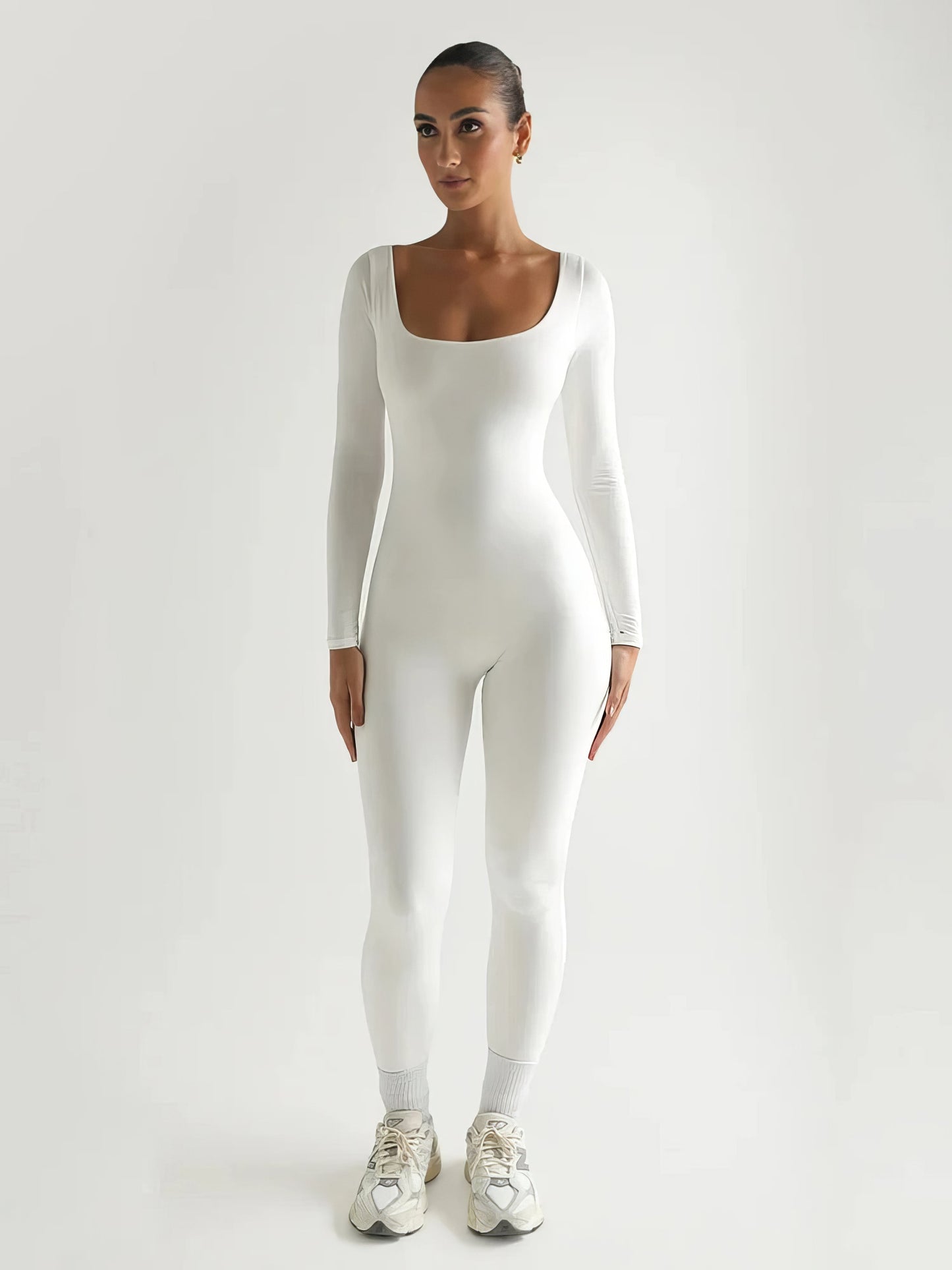 Bella™ | Elegant Jumpsuit med Bred Udskæring og Flatterende Pasform
