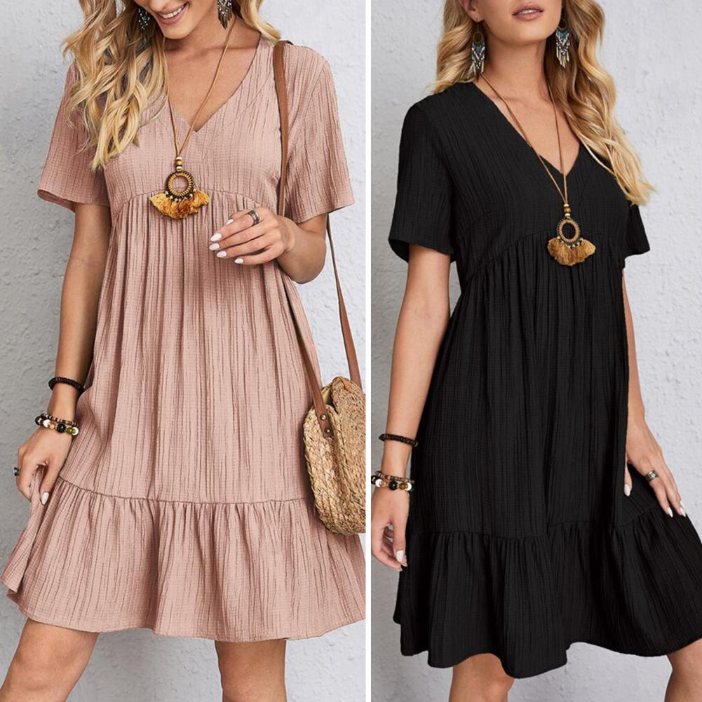 Aluna | Bomulds Sommerkjole Dame med V-Hals, Flæser & Let Boho-Stil