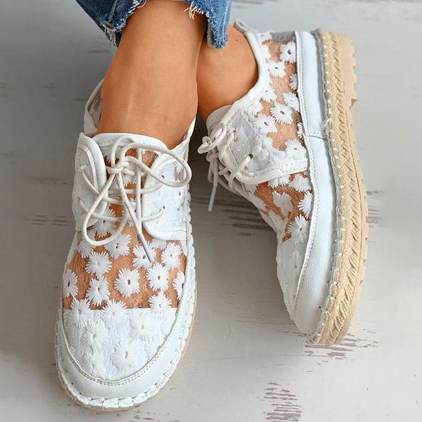 Liora™ | Damer Sneakers i Blonder | Sommersko med Blomstret Broderi og Espadrille-Detalje
