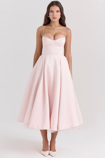 Amarielle | Elegant Midi-Kjole Med A-Linje Nederdel & Korsetliv