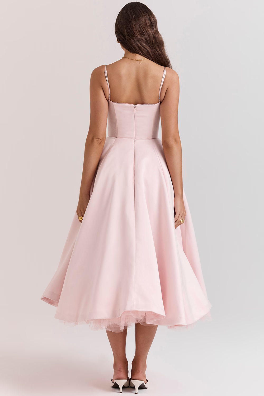 Amarielle | Elegant Midi-Kjole Med A-Linje Nederdel & Korsetliv