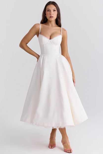 Amarielle | Elegant Midi-Kjole Med A-Linje Nederdel & Korsetliv