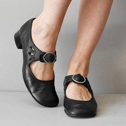 Isolde™ | Klassiske Mary Jane Pumps med Blokhæl | Retro Sko med Justerbar Rem og Moderne Komfort
