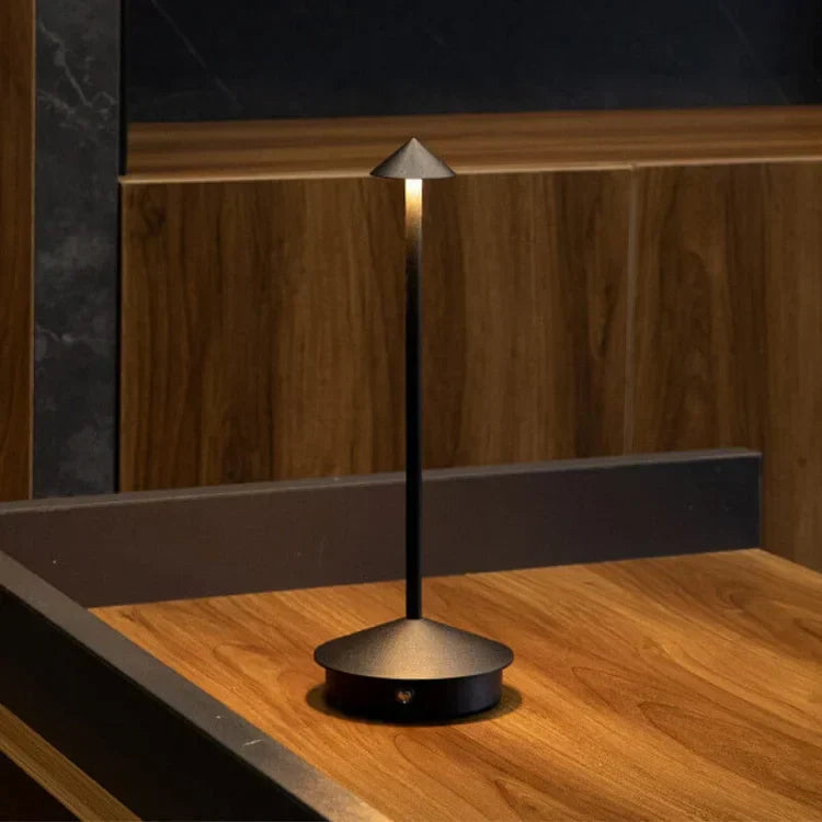 Lumeo™ | Trådløs Dæmpbar Bordlampe LED | Minimalistisk Genopladelig Designlampe med Touchfunktion og USB-C Tilslutning