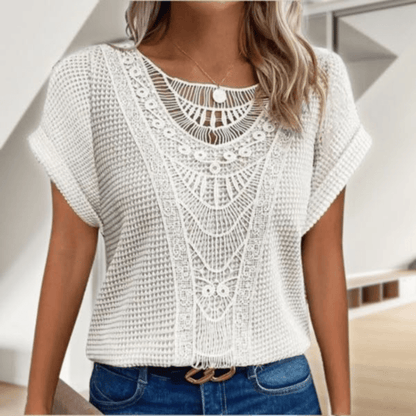 Raya | Strikket Dame Top | Let Sommer Top | Korte Ærmer | Hæklede Boho Detaljer | Løstsiddende & Åndbar