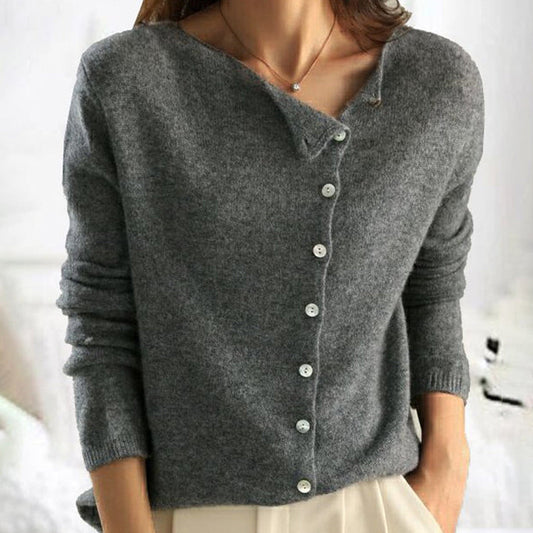 Kaya™ | Dame Luksus Cashmere Pullover med Asymmetriske Knapdetaljer til Hyggelig Elegance