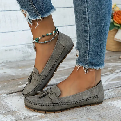 Calvina™ | Damer Mokkasiner i Ruskind | Komfortable Slip-Ons med Sløjfe og Fleksibel Skridsikker Sål