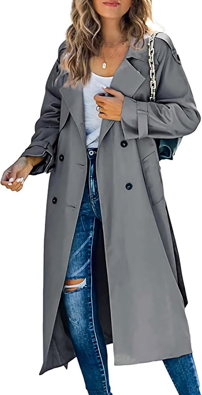 Camille™ | Ensfarvet Trenchcoat med Klassisk Reverskrave og Dobbelt Knaplukning