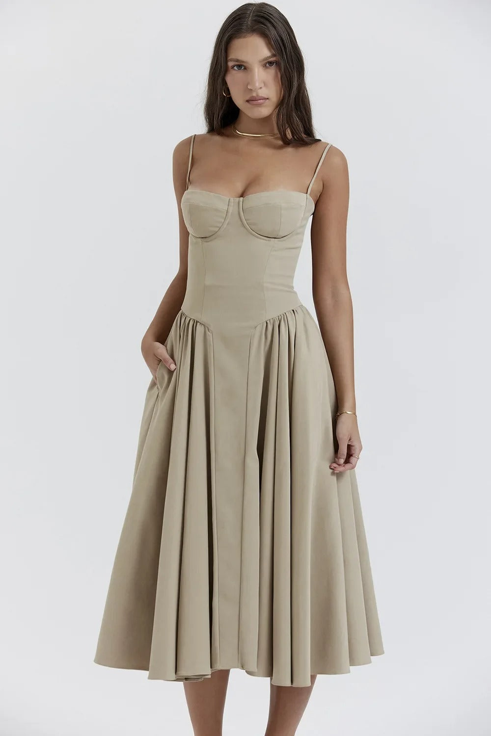 Elviera | Elegant Midikjole Damer