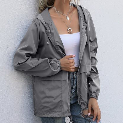 Ayla™ | Regnjakke med Lynlås, Trendy Pasform og Åndbart Design