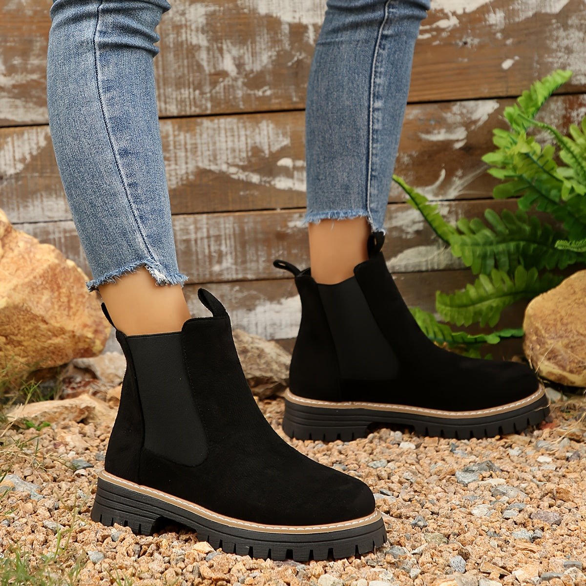 Nerina | Chelsea Boots Zwart Suede