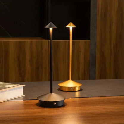 Lumeo™ | Trådløs Dæmpbar Bordlampe LED | Minimalistisk Genopladelig Designlampe med Touchfunktion og USB-C Tilslutning