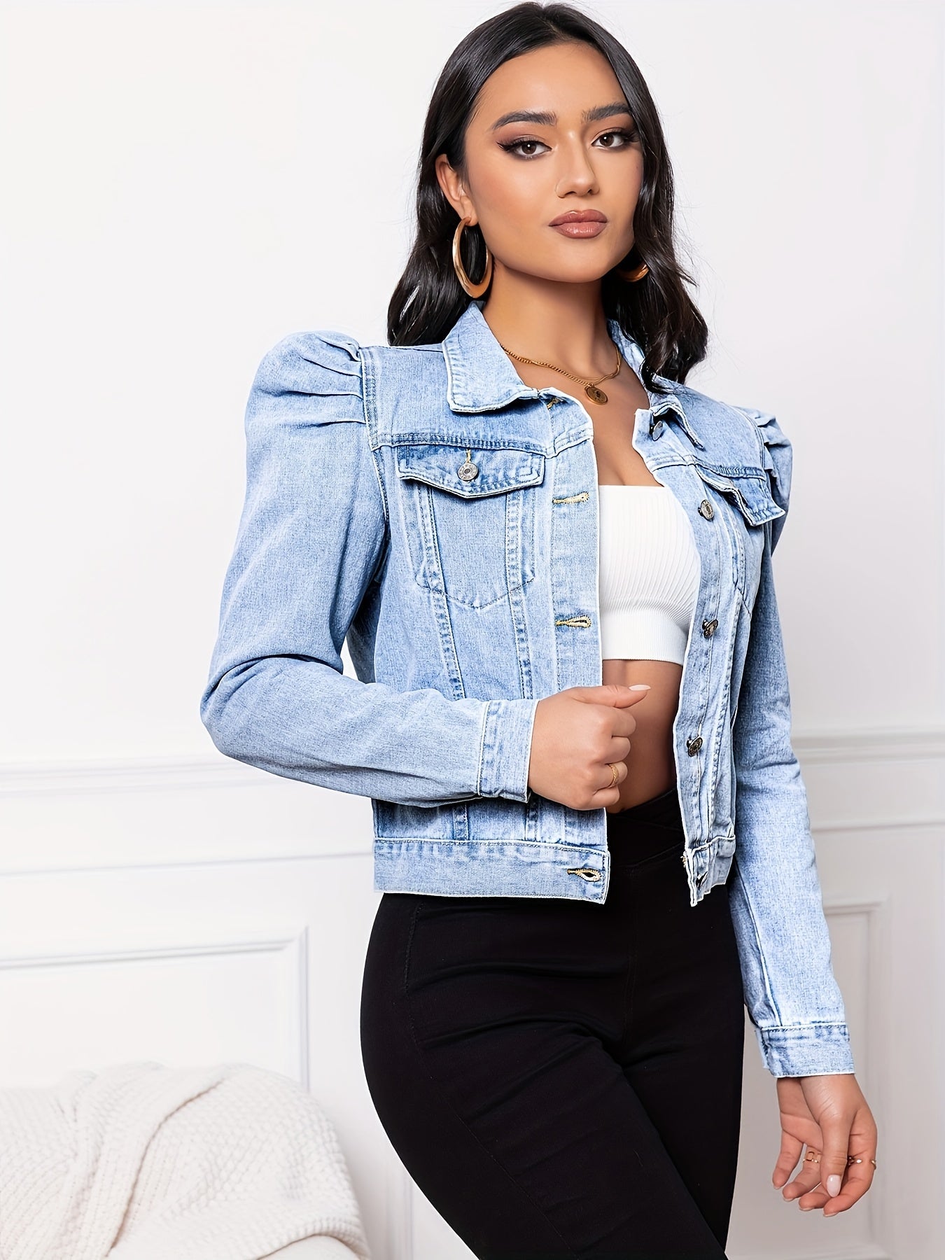 Lunara™ | Lyseblå Denimjakke Med Puffærmer Og Figursyet Feminin Pasform