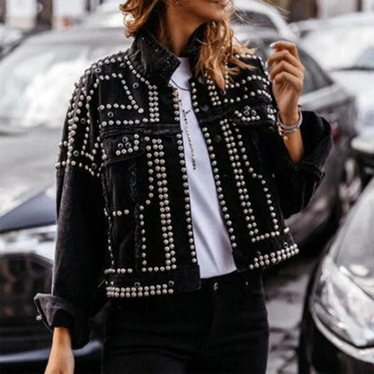 Vespera™ | Edgy Denimjakke med Nitter til Damer | Vintage Look
