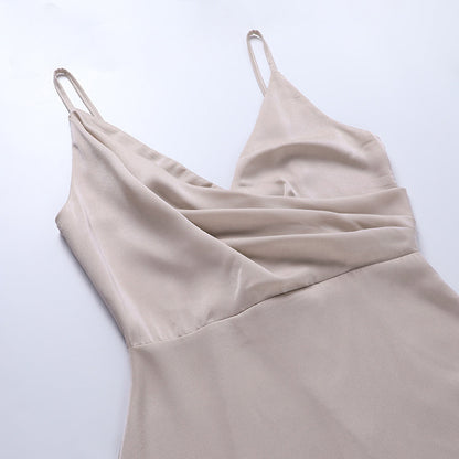 Adriana™ | Damer Satin Maxi-Kjole | Forførende med Dyb V-Hals, Spaghettistropper & Høj Slids