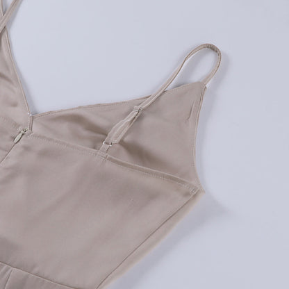 Adriana™ | Damer Satin Maxi-Kjole | Forførende med Dyb V-Hals, Spaghettistropper & Høj Slids
