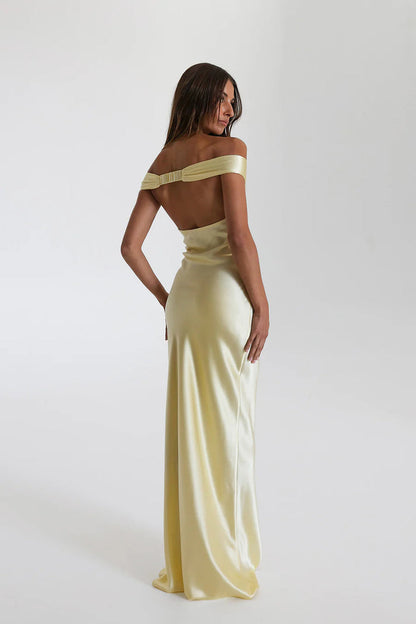 Aurelia | Satin Off-Shoulder Aften­kjole