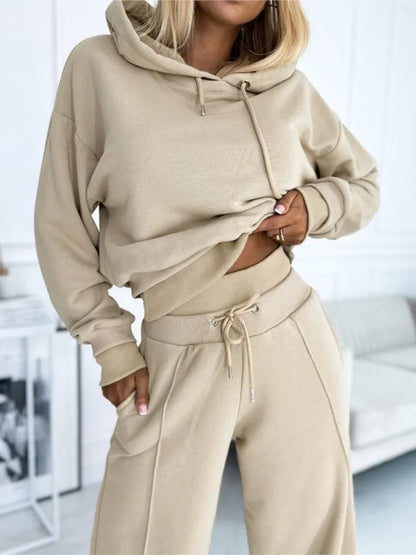 Liora | Loungewear Sæt Damer Med Cropped Hoodie & Vide Bukser