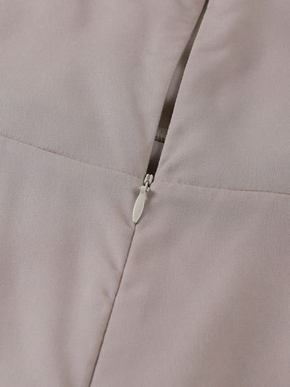 Isadora™ | Damer Satin Aftenkjole med Slids | Gallakjole med Vandfaldshals og Spaghettistropper i Jadengrøn