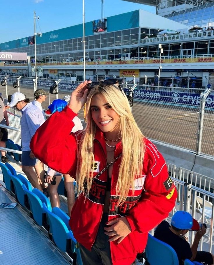 Nika | Ferrari Racing Jakke Unisex