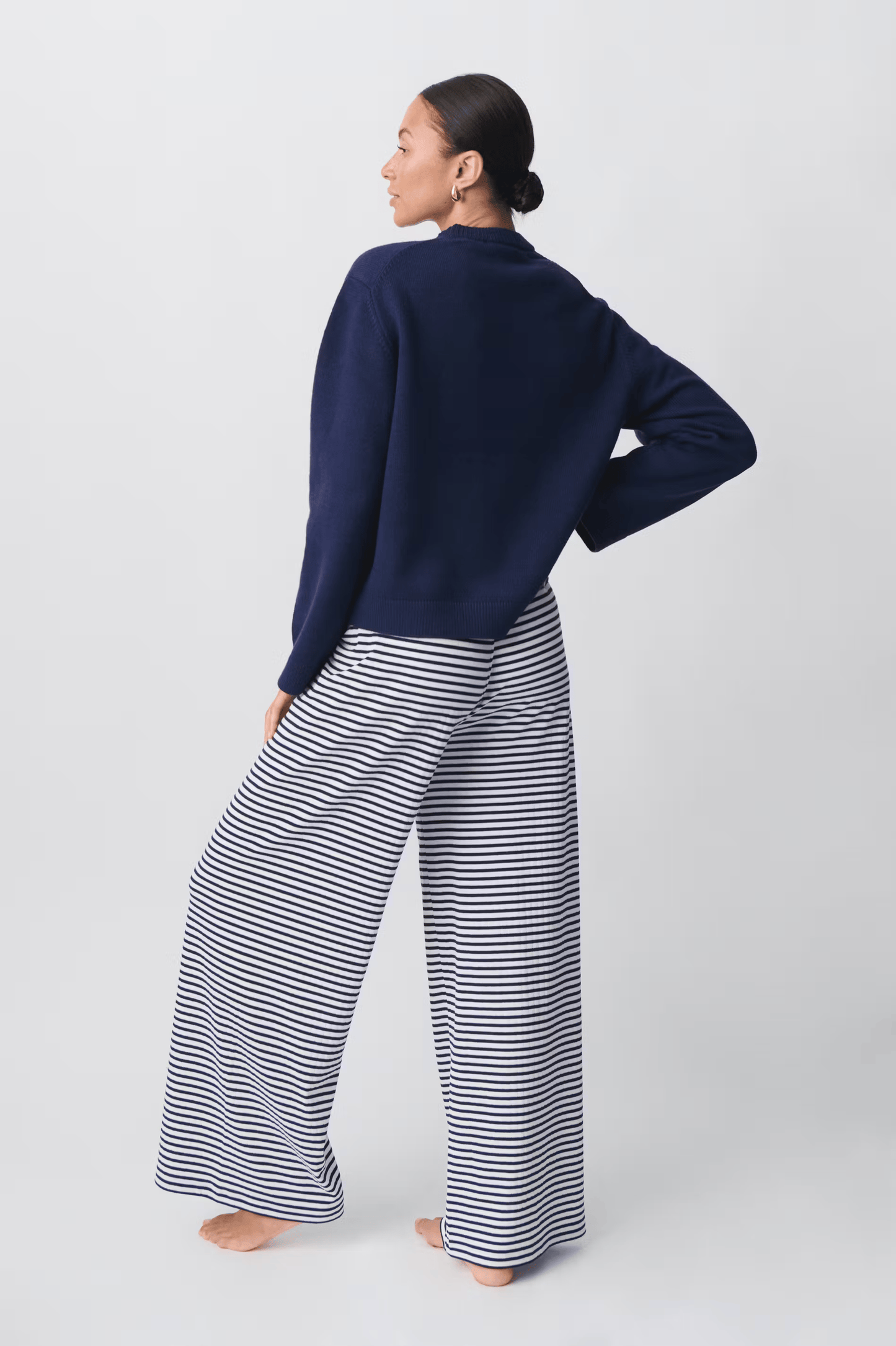 Maribel™ | Damer Blød Pyjamasbukser med Striber | Let, Løstsiddende Loungebukser med Elastisk Talje