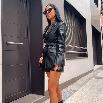 Vera | Lang Faux-Læder Blazer