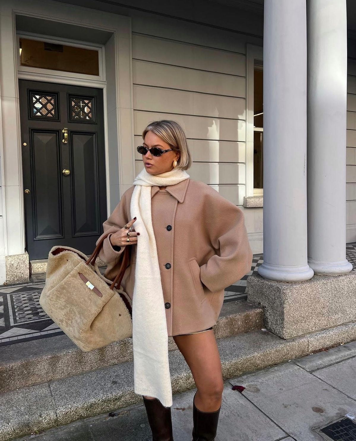 Eloisa™ | Damer Oversized Uldmix Frakke | Luksus & Knaplukning