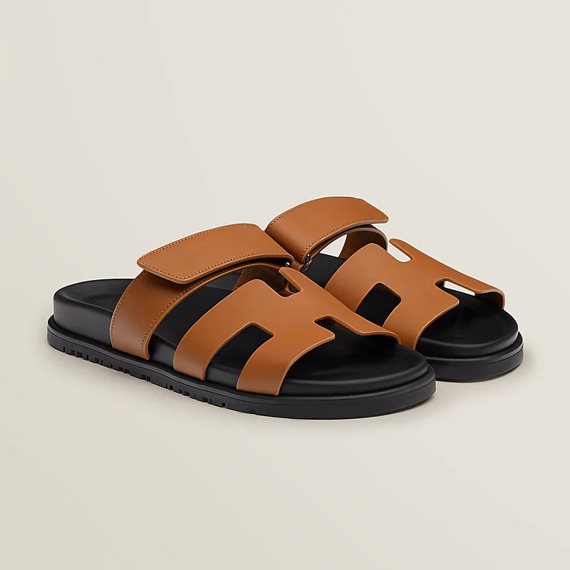Nerio™ | Unisex Lædersandaler med Bred Rem | Komfortable Sommertøfler med Velcrolukning og Anatomisk Sål