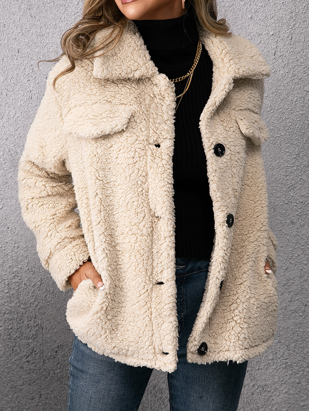Maya™ | Neutral Plyssede Cardigan med Enkelt Knap og Lommer for Komfort og Stil