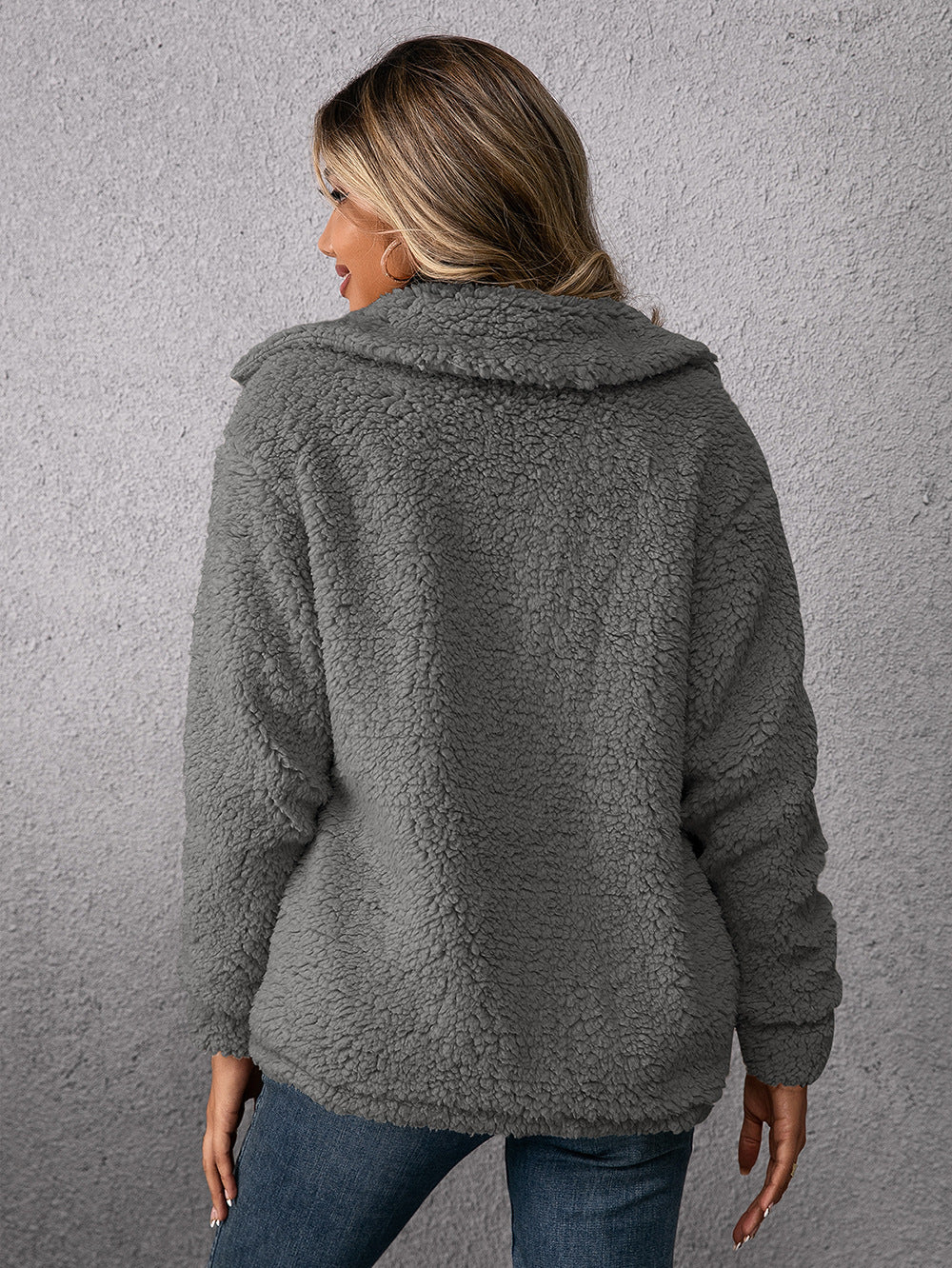 Maya™ | Neutral Plyssede Cardigan med Enkelt Knap og Lommer for Komfort og Stil