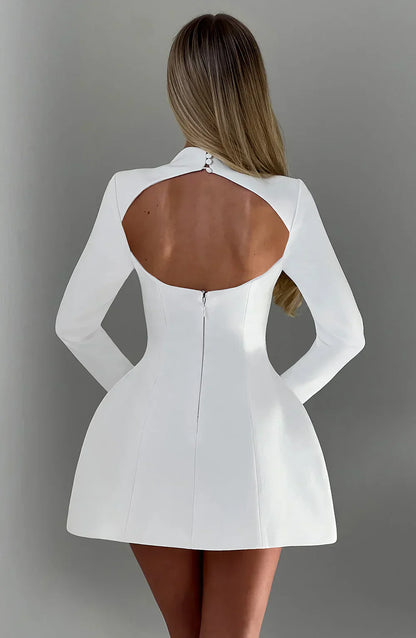 Ivana™ | Damer Luksus A-Linje Mini Kjole med Åben Ryg | Elegant & High-Fashion Design