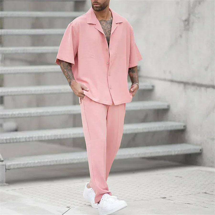 Eliano™ | Herrer Lounge Sæt 2-Dele med Skjorte med Knapper og Vide Bukser | Sommerligt Casual Sæt i Minimalistisk Stil