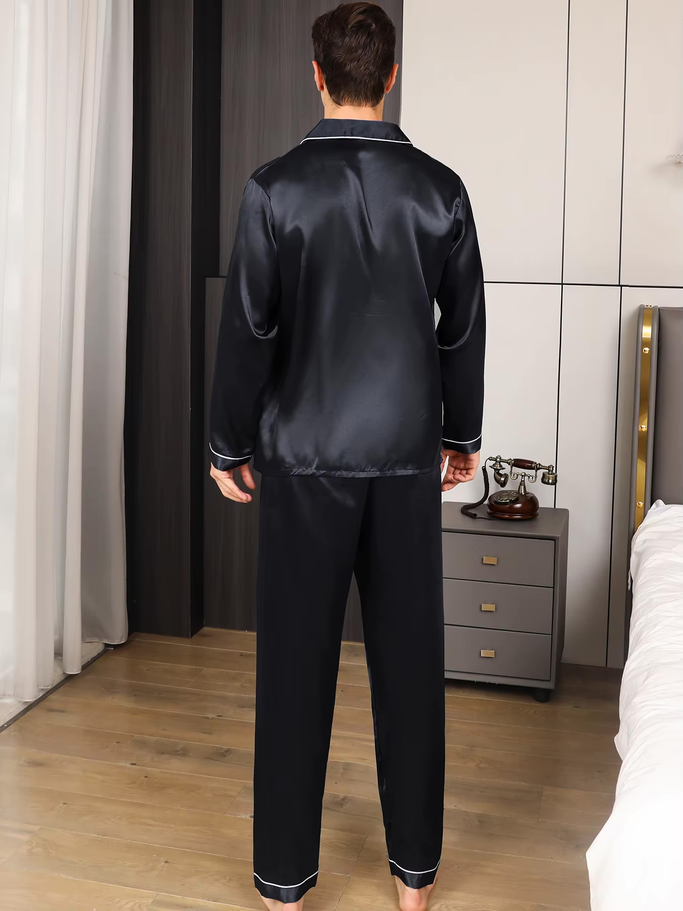 Valmont™ | Herre Pyjamasæt i Silke Satinstof | Luksus og Komfort til Natten