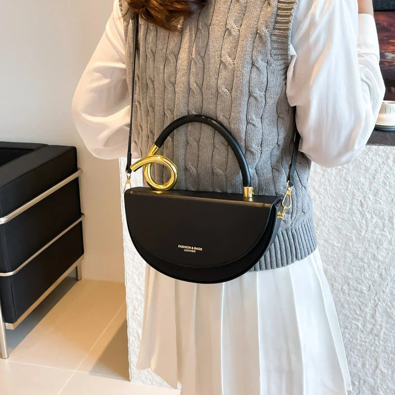 Isella | Halvrund Skuldertaske