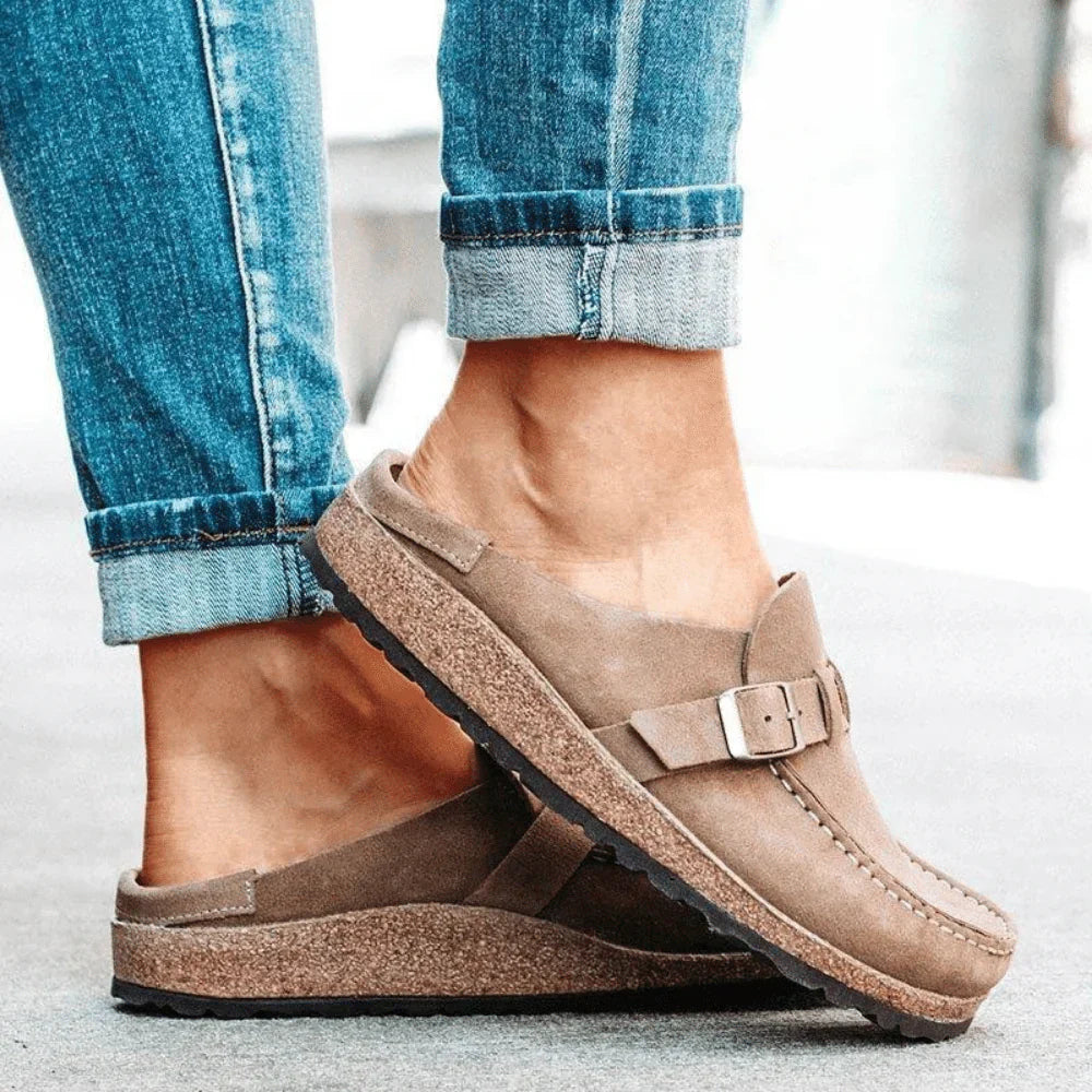 Marisol™ | Damer Ruskinds Slip-Ons  med Korksål og Justerbar Spænde | Træsko | Mokkasiner
