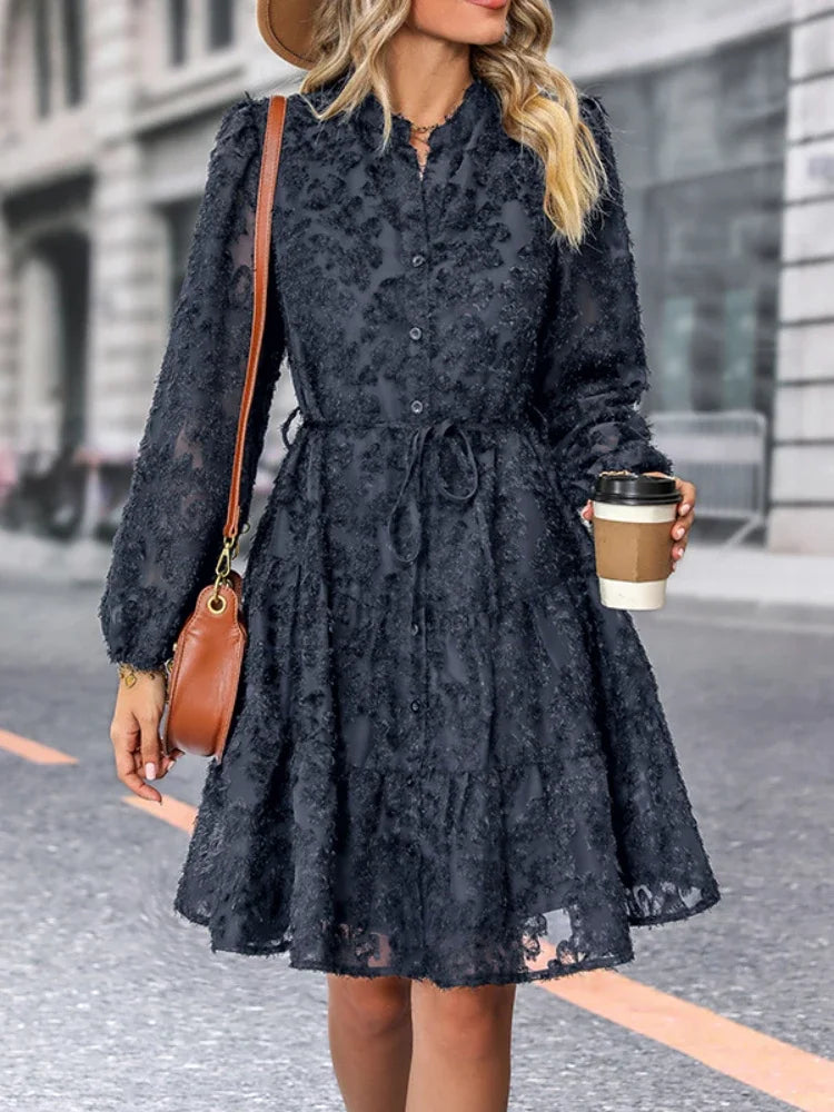 Francesca™ | Broderet Kjole med Gennemsigtige Stoffer og Femme Fatale-charme